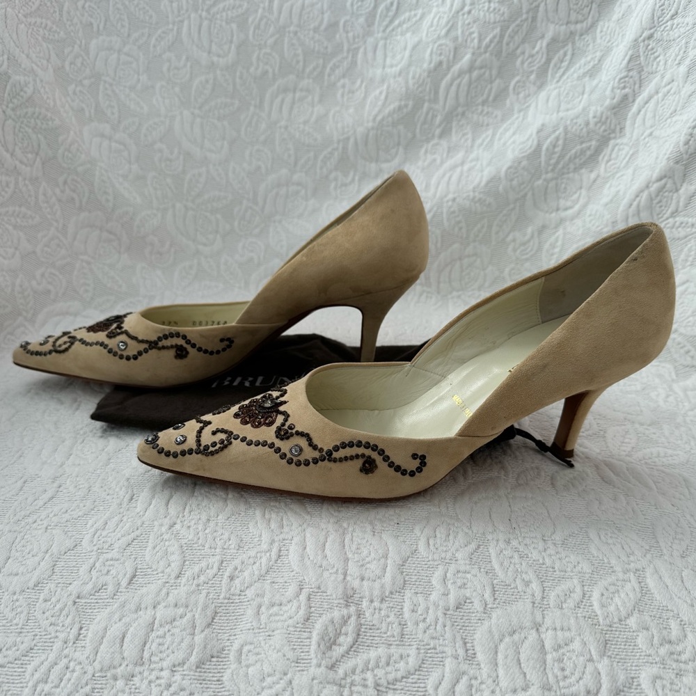 New Bruno Magli cream suede pumps with brown beading.  Made in Italy $80.00 s 7